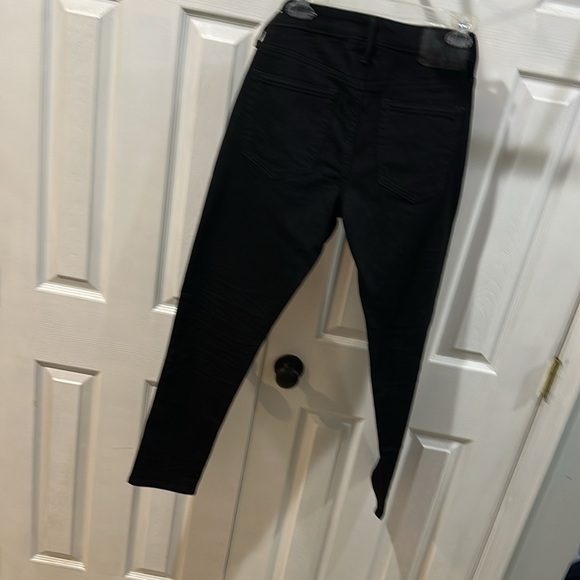 America Eagle Airflex+ Black Jeans 
28x30 - Picture 6 of 6